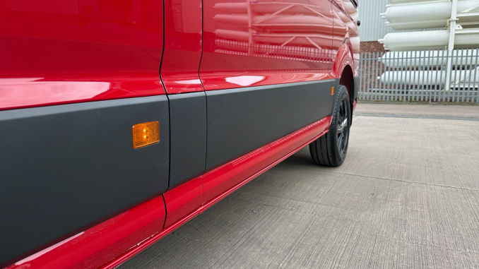Volkswagen Crafter Cr35 Mwb Diesel Fwd 2.0 TDI 140PS Commerce Plus High Roof Van - Image 45